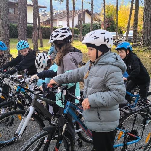 Radfahrgruppe am Start
