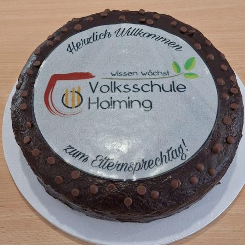 Kuchen mit Logo