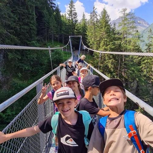 Auf der Hängebrücke
