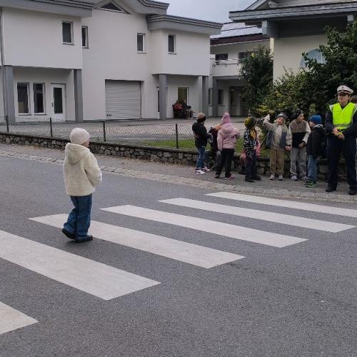 Über den Zebrastreifen 
