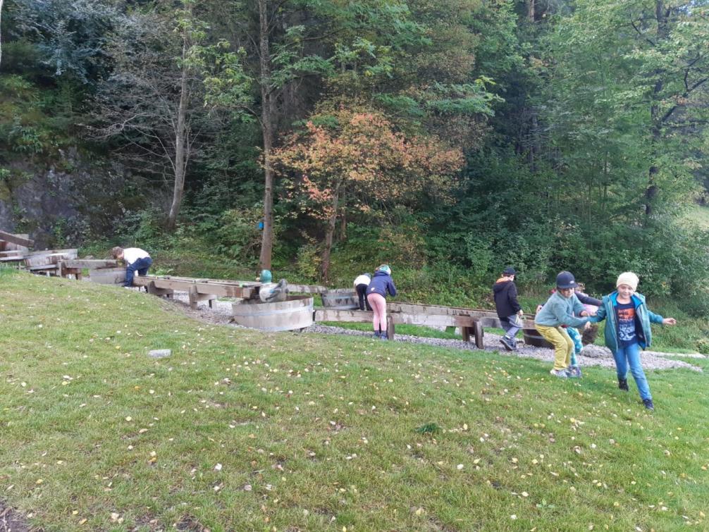 2.klassen wandertag silz