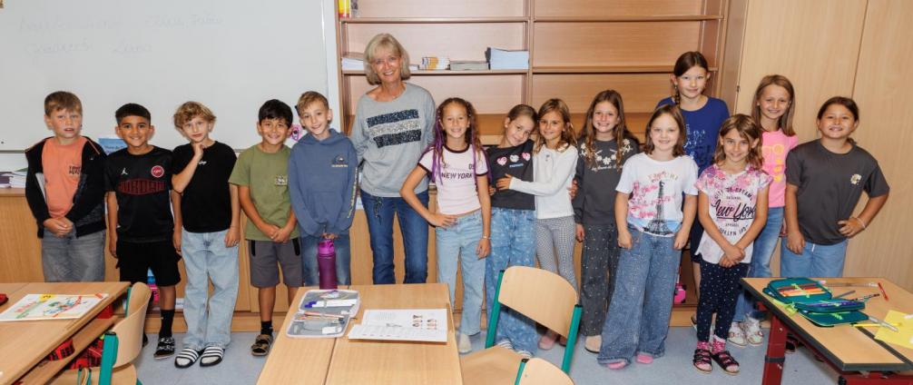 Klassenfoto der 3b-Klasse 26/27